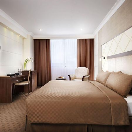 Singgasana Hotel Makassar Exterior foto