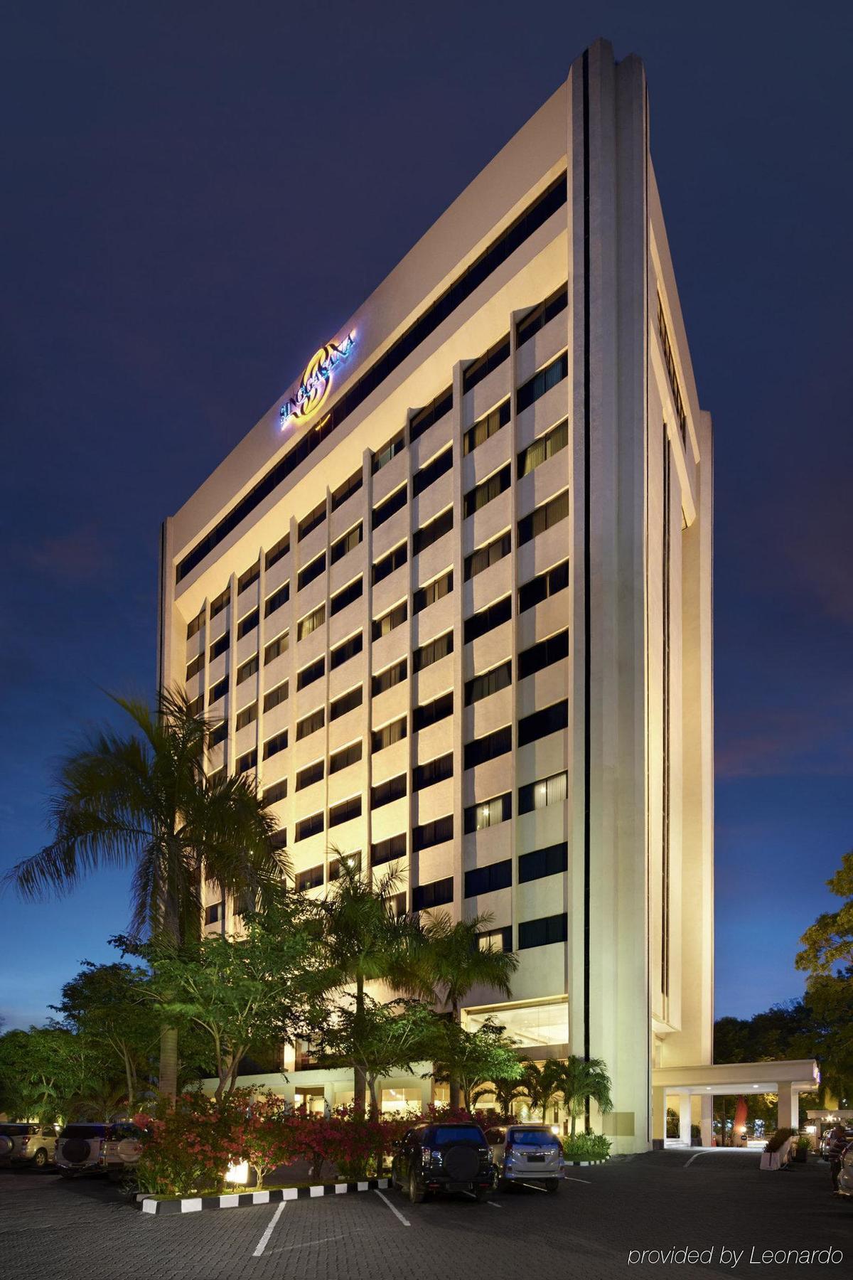 Singgasana Hotel Makassar Exterior foto