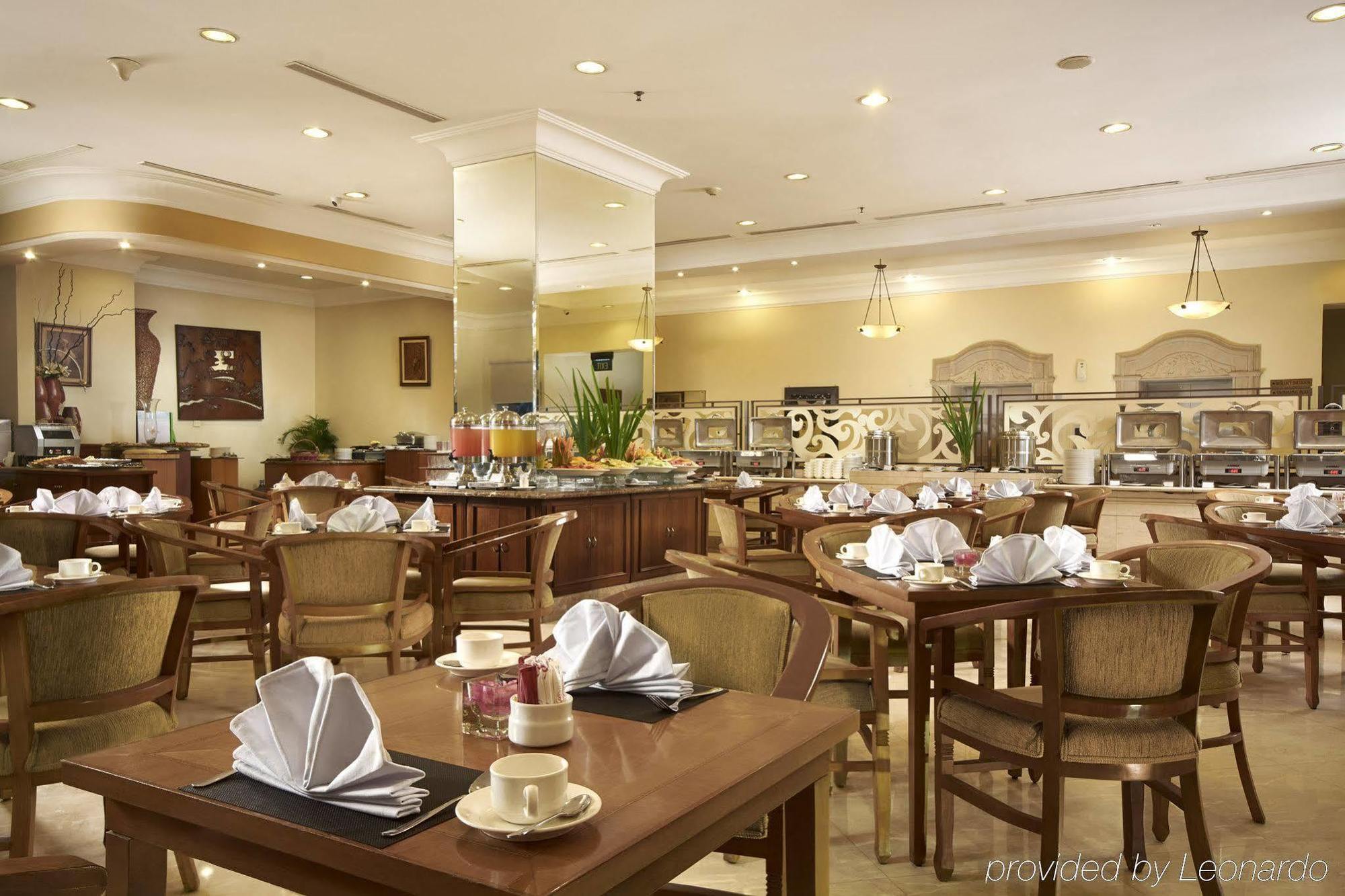 Singgasana Hotel Makassar Exterior foto